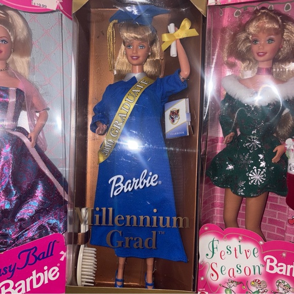 Barbie Millenium Grad, 2000 Graduate Special Edition, Never Out Of The Box - Picture 11 of 11